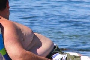 Lee más sobre el artículo Ginecomastia, causas y tratamiento