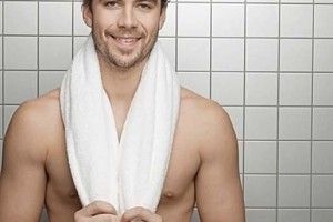 Lee más sobre el artículo La piedra de alumbre para la piel de los hombres