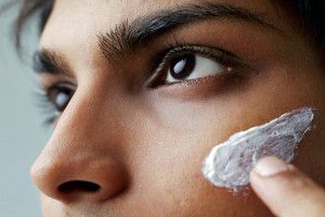 Lee más sobre el artículo Mejorar el contorno de ojos