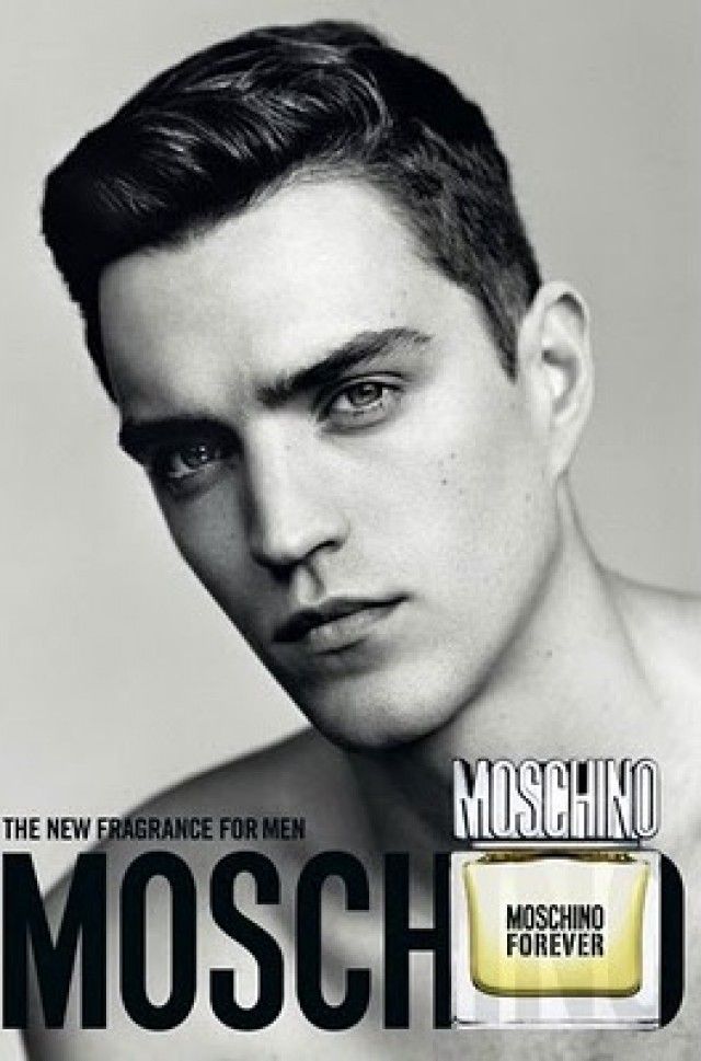 Lee más sobre el artículo Fragancia Siempre Moschino 2011