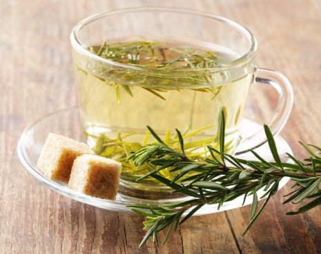 Lee más sobre el artículo Mitos y aclaraciones sobre las infusiones para adelgazar