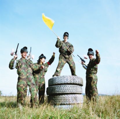 Lee más sobre el artículo Fuera el estrés con el paintball
