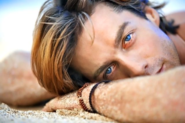 Lee más sobre el artículo Los perfumes envolventes para hombre