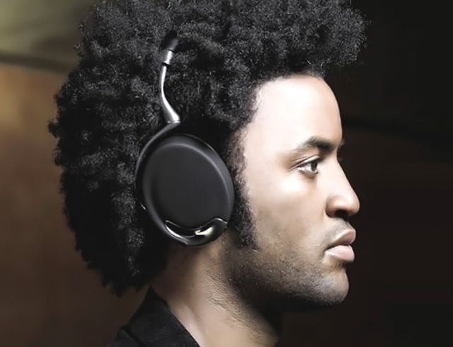 Lee más sobre el artículo Parrot, los auriculares inalámbricos diseñados por Starck
