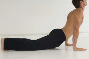 Posturas de Yoga para eleminar dolores de cuello, espalda y hombros