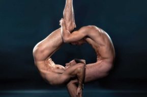 Trucos y consejos para realizar posturas de yoga en pareja
