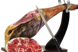 Lee más sobre el artículo Propiedades nutritivas del jamón ibérico para perder peso