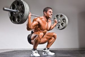 Lee más sobre el artículo El squat completo y profundo para un trabajo muscular intenso