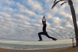 Lee más sobre el artículo Slackline, lo importante es mantener el equilibrio