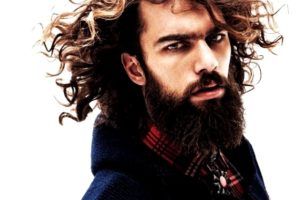 Lee más sobre el artículo Eficacia de los aceleradores para el crecimiento de la barba