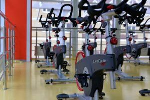 Lee más sobre el artículo Spinning, los beneficios de la bicicleta estática para el corazón
