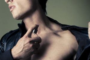 Lee más sobre el artículo Las reglas de oro para perfumarse correctamente