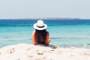 Lee más sobre el artículo Vacaciones tranquilas y sin riesgos al contratar pólizas de seguros por días