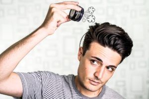 Lee más sobre el artículo Productos fortificantes para el cuidado del cabello masculino