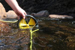 Lee más sobre el artículo Una turbina que puede recargar un smartphone con agua