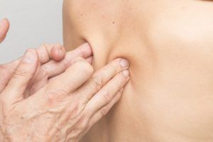 Lee más sobre el artículo Cómo aliviar el dolor lumbar: ¿Fisioterapia o remedio casero?